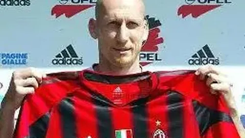 克洛普荣获年度最佳教练奖，弗里克五冠梦想破灭